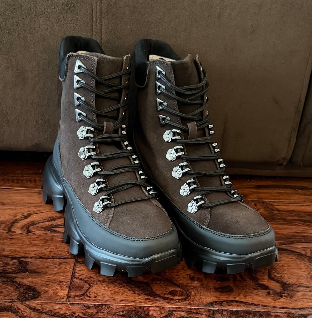 $450 NIB Karl Lagerfeld Paris Suede Lug Hiking Boots Brown US 8.5(41.5)